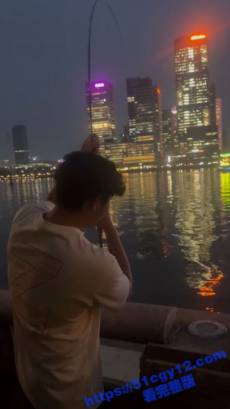 广东猎德大桥浮尸 (3)