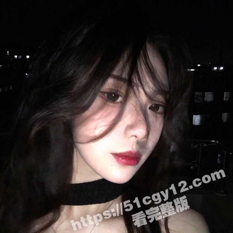 美女面试模特全裸自慰-3