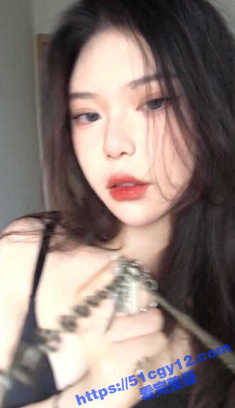 美女面试模特全裸自慰-8