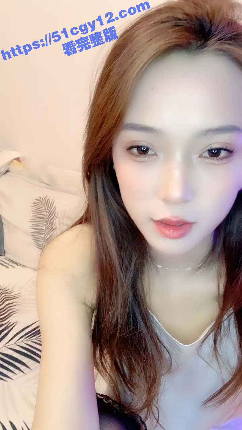高颜值御姐女神 小表妹 付费直播大秀 多体位性爱啪啪 激烈抽插操的骚货直叫爸爸！