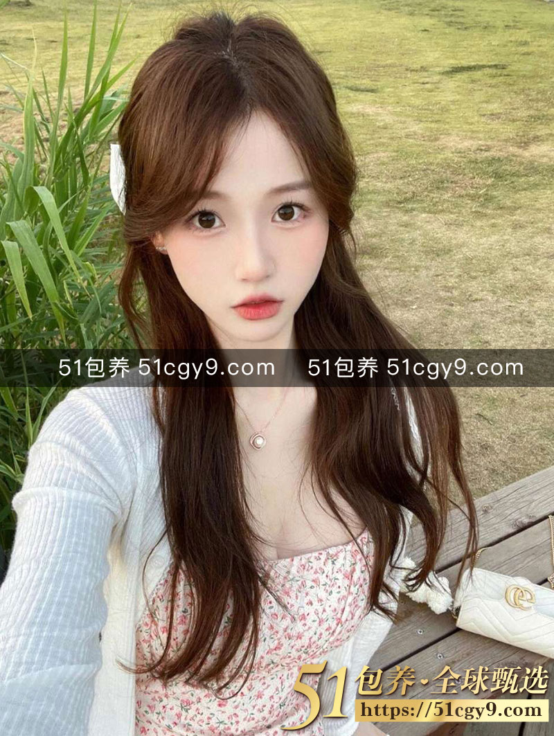 51包养 高端外围 | WDJ033001 东京旅游学生 C杯巨乳肤白甜美可爱 质量保真 假一赔十