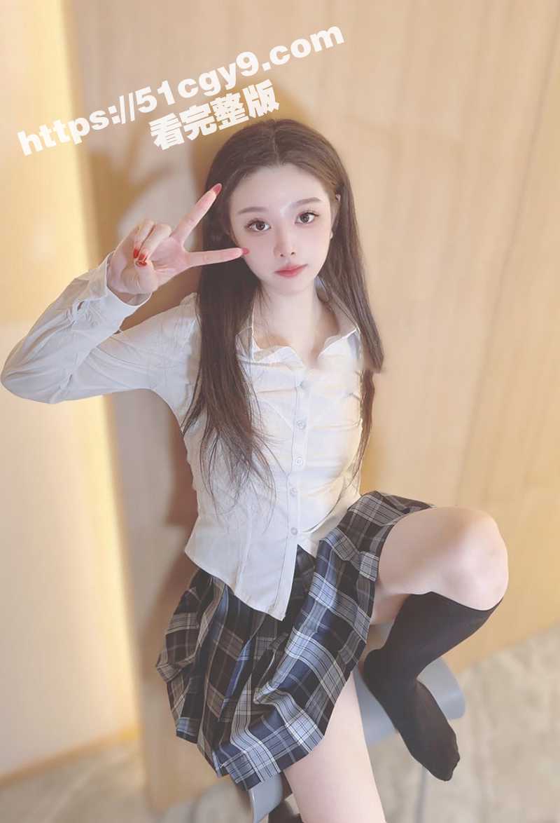 福利姬 清梨 自慰私拍合集 蜜穴超粉嫩的小仙女各种假屌自嗨 叫床声超浪 还会喷水放尿