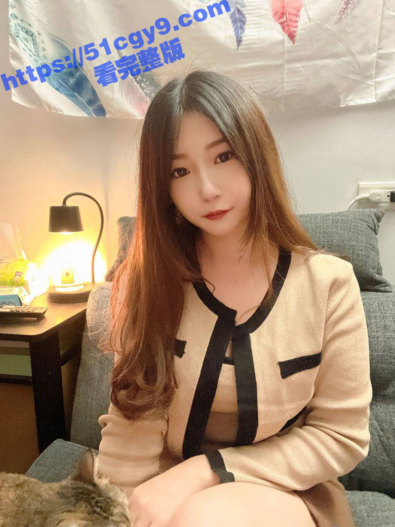 台湾高人气萝莉网红 大尺度自慰私拍流出 萝莉颜值御姐身材激情自慰 坚挺美乳摄人心魄!