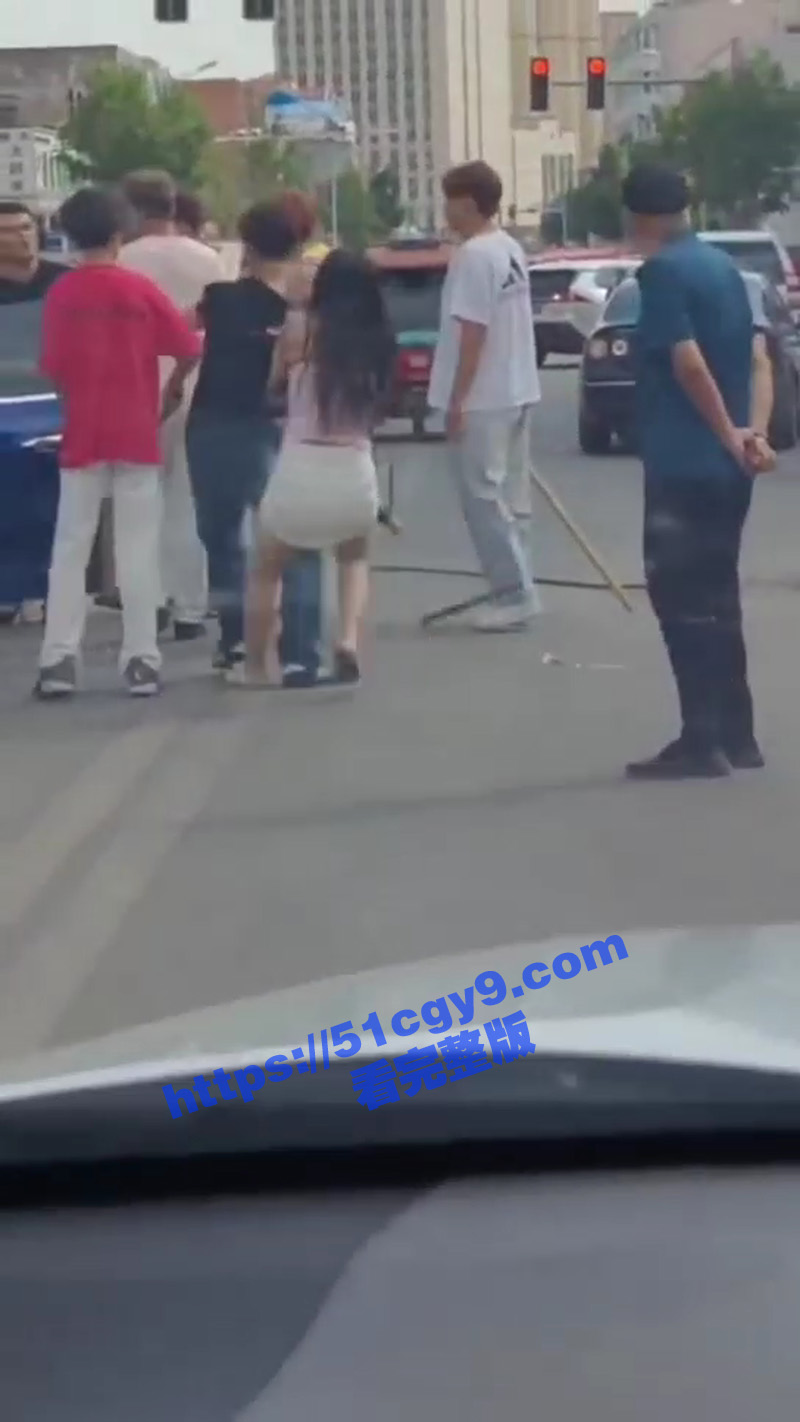 玛莎小伙打架4