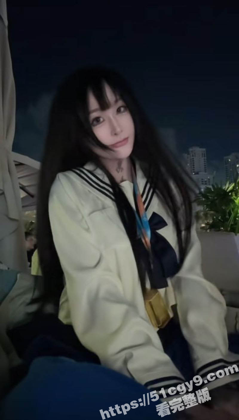 1 (2)