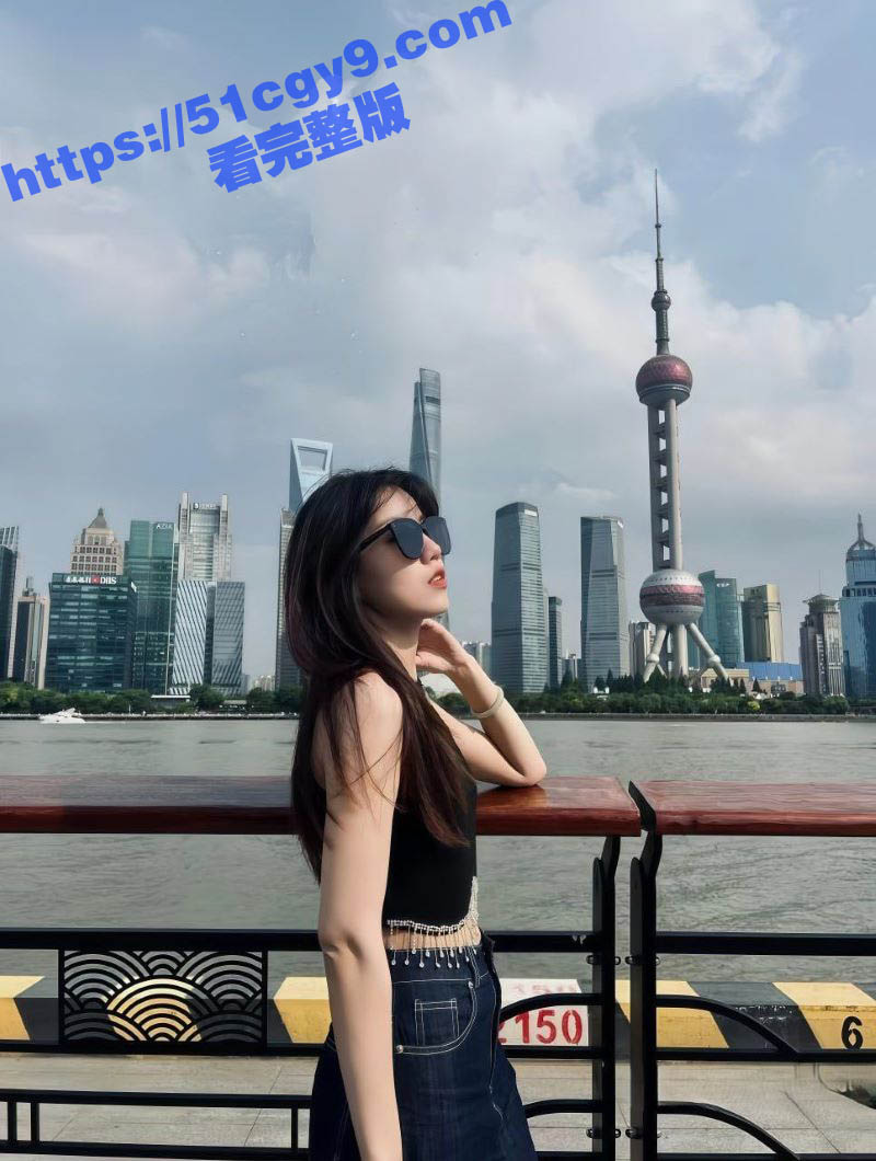 极品高颜值美女不雅视频泄密 全方位露脸展示性爱姿势 骨干十足的美背让后入动力倍增！
