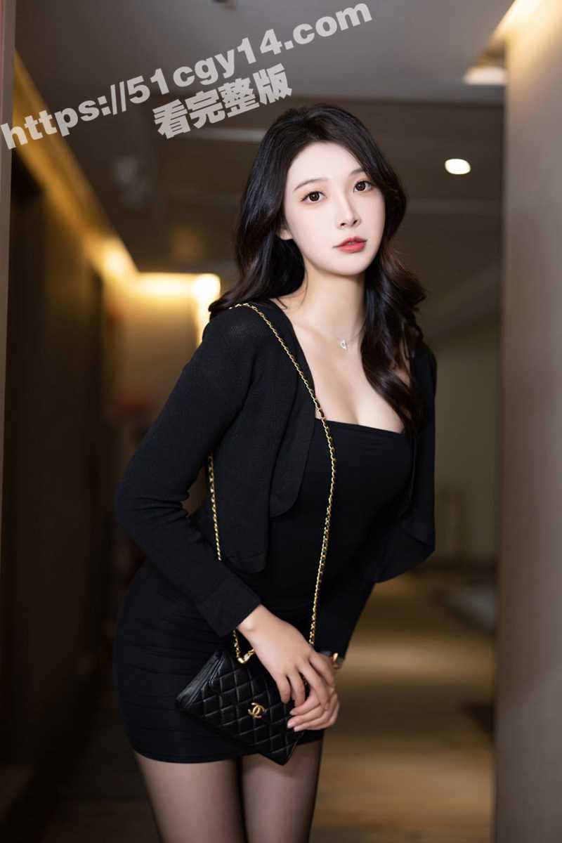 秀人网嫩模 郑颖姗 大尺度自慰福利视频 黑丝长腿女神 高潮时竟抽搐不止 爆插菊花的表情无比销魂！