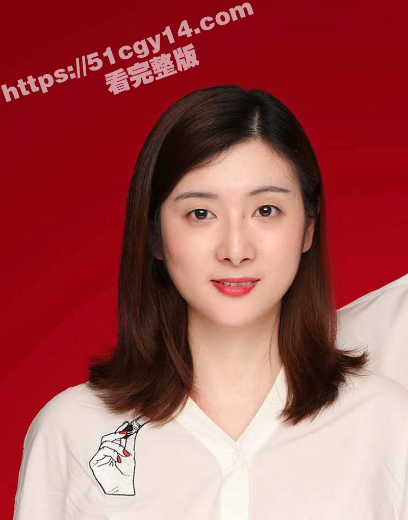 上海极品人妻 雯雯 背着老公偷情成瘾 爆乳肥臀反差尤物 被炮友各种姿势玩弄爆操！