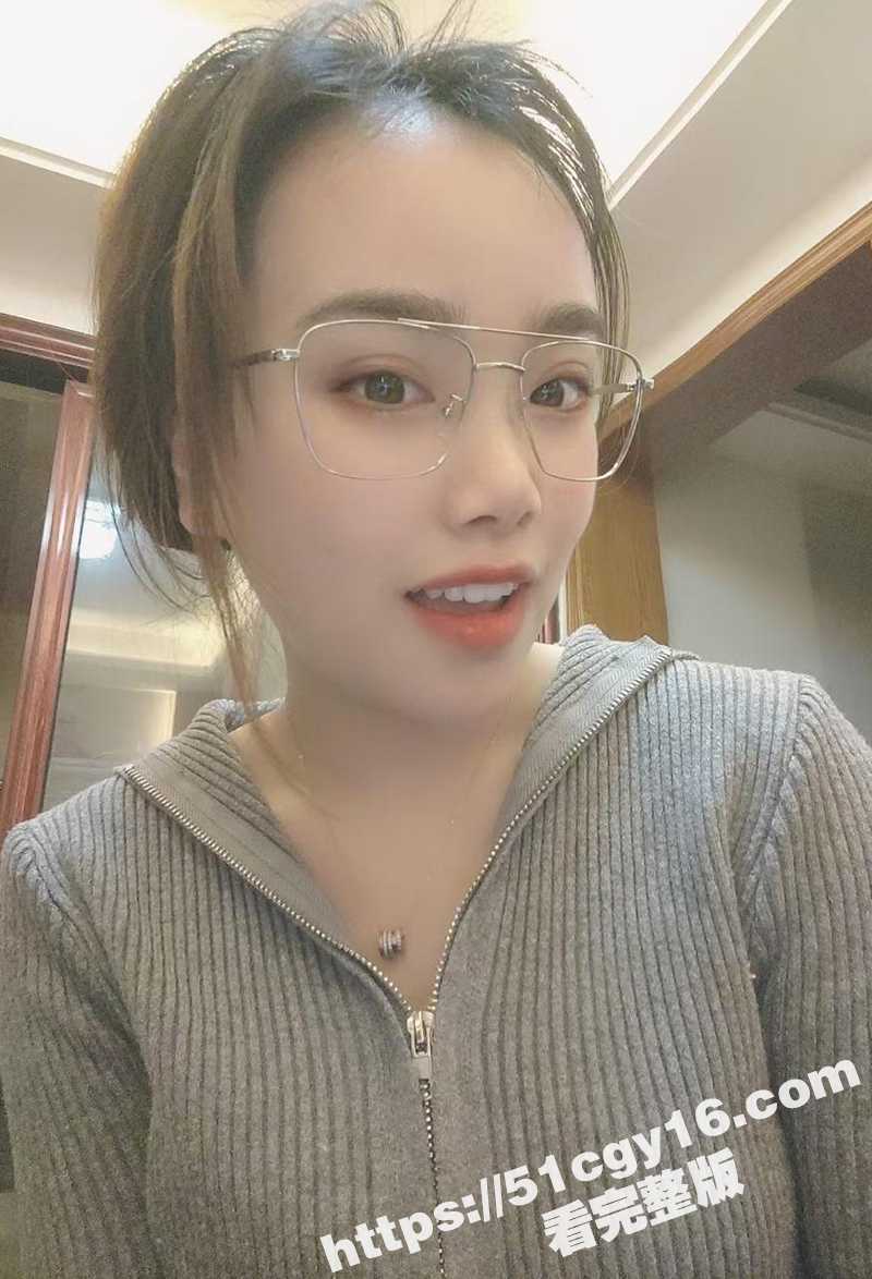 吴馨彤调教视频 (3)
