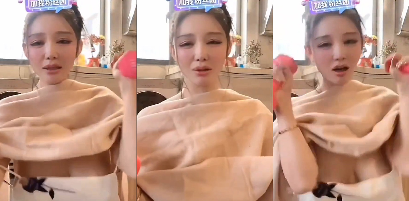 巨乳网红健身教练直播时上衣不慎脱落走光露点