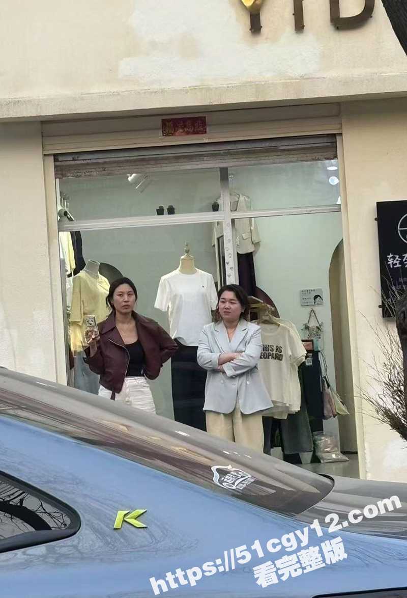 河北街头再现人间惨剧！畜生儿子为小三出头 竟当街暴打亲爹妈 年迈双亲险些殒命！