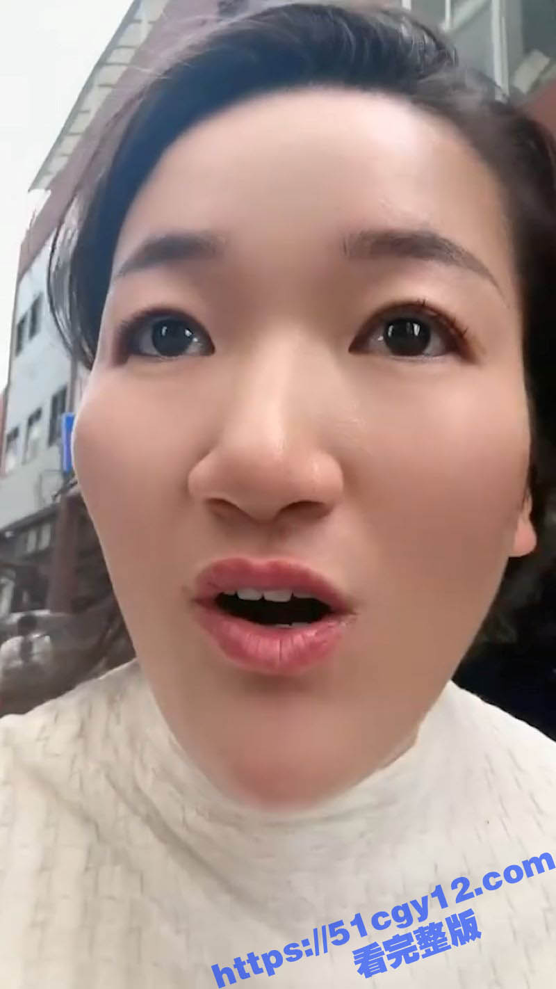 河南固始29岁少妇 燕儿爷 直播自爆瞒着丈夫和公公乱伦 染上性病后竟然惨被家暴 这也是相当的炸裂啊！