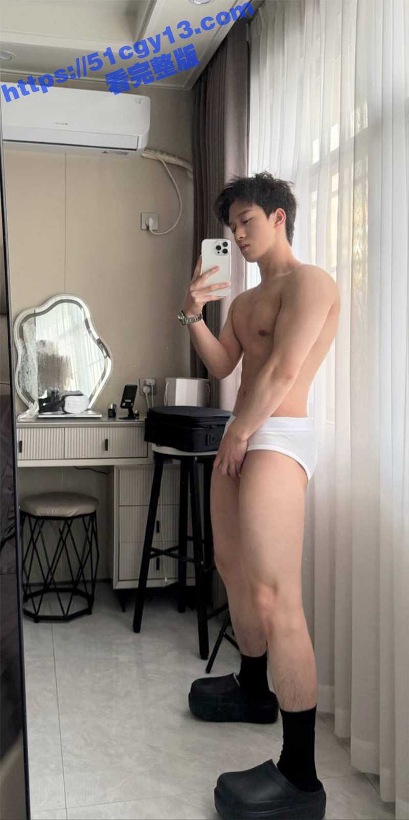 肌肉猛男爆操各种嫩模-6