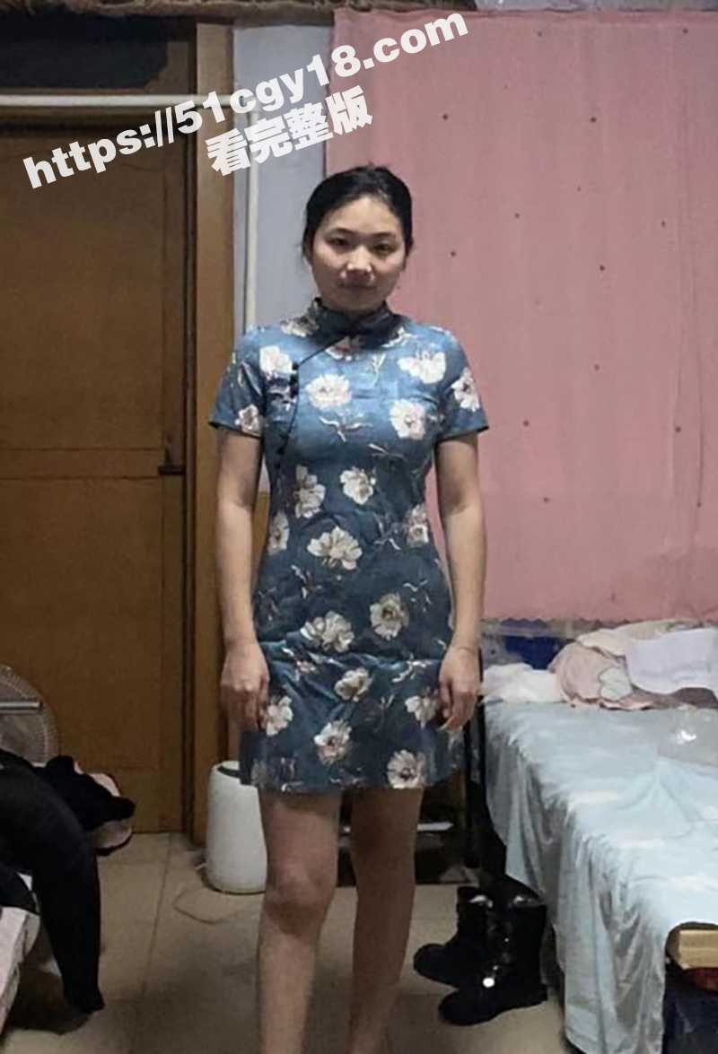 周丽琳调教露出视频 (2)