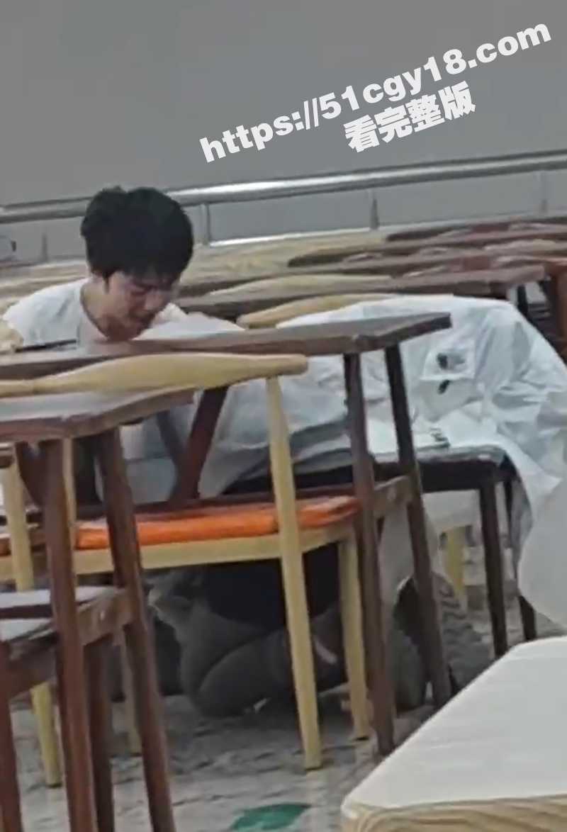 大学生不雅视频 (4)