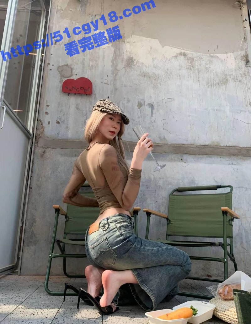 1 (2)