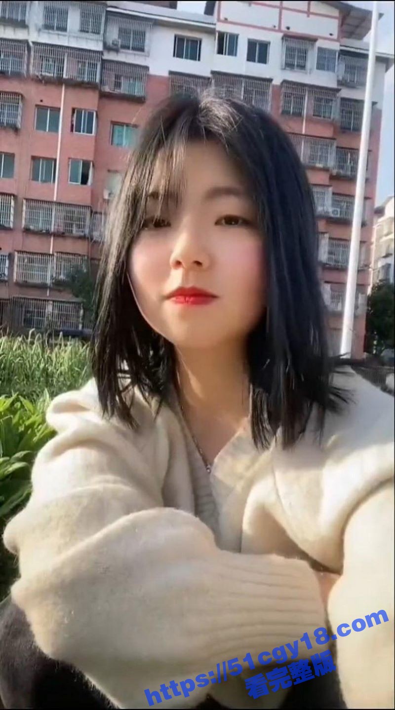 四川广安娇妻 王娟 被绿帽老公曝光私密视频 黑丝美腿尽显火辣身材 极品翘臀遭打桩猛操淫叫连连！