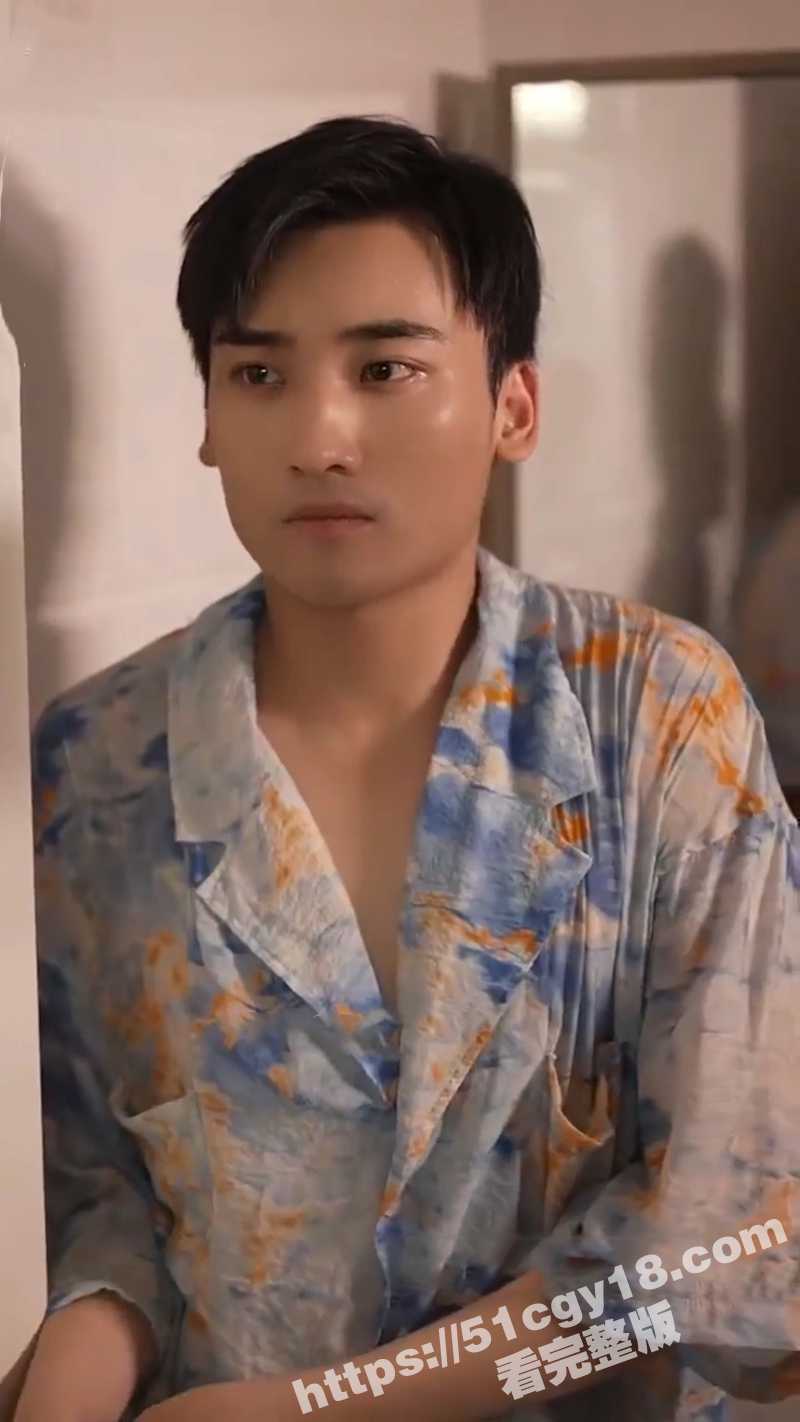 每日短剧《腹黑升职记》腹黑的屌丝男主强奸上司老婆 靠手段升职后上演权色交易！