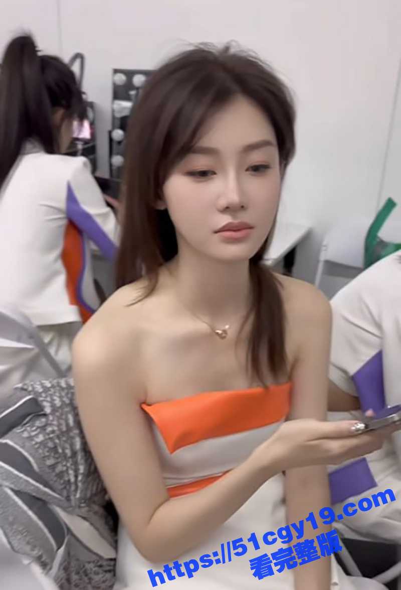 小羽裸聊视频 (3)