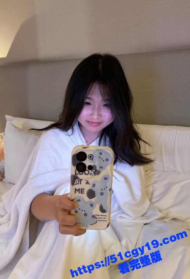 贵州清纯少女 李诗语 包养调教视频曝光 全程露脸舔肛吞精超级反差 纯纯的精盆母狗！