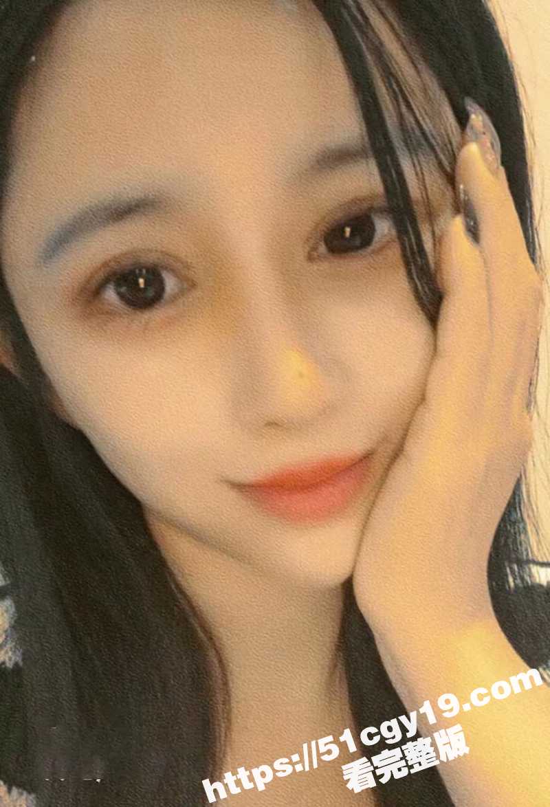 美女足交性爱视频 (3)