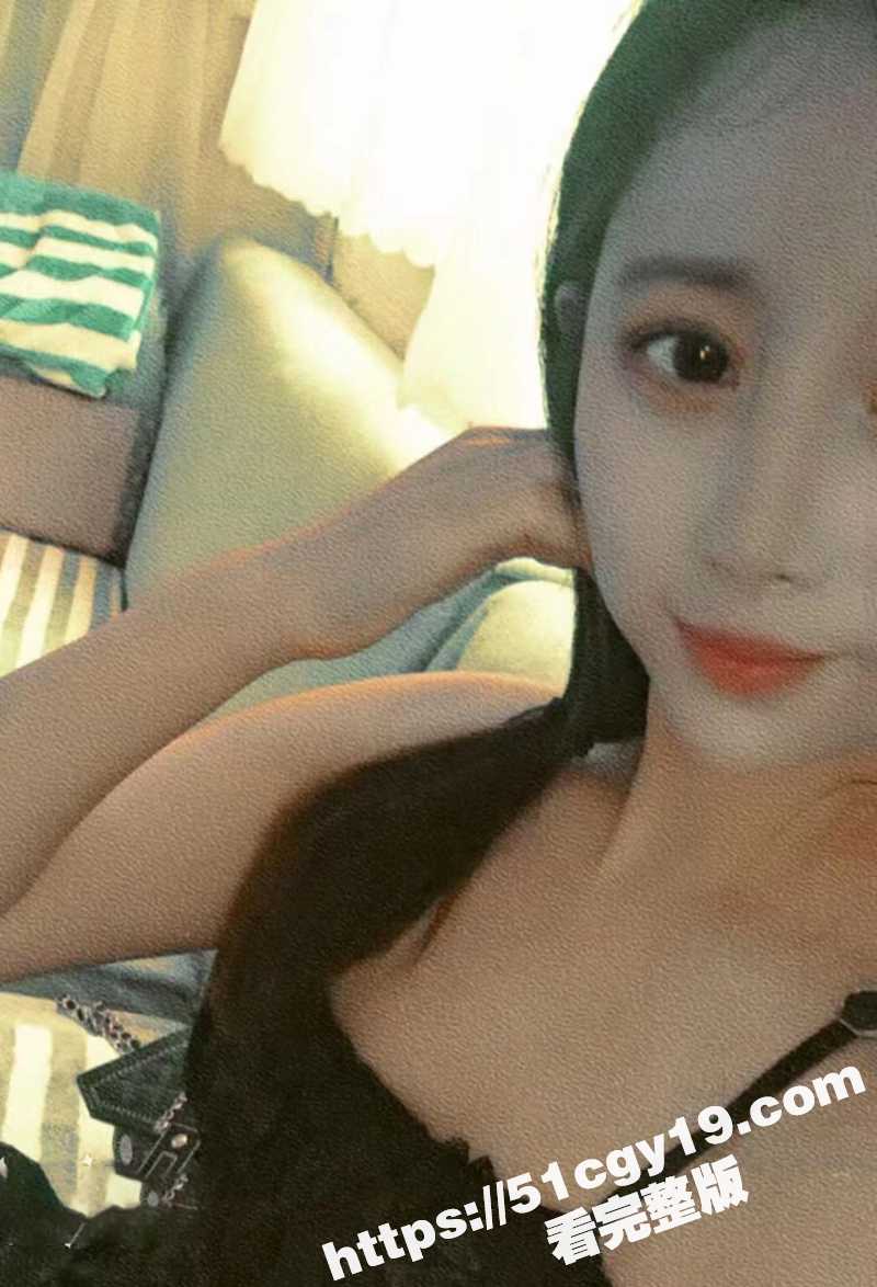 美女足交性爱视频 (2)