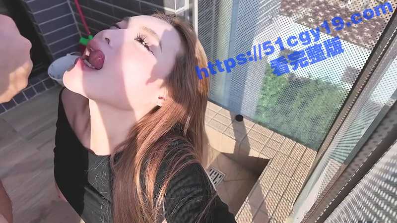 kitty阳台口交修理工（4）