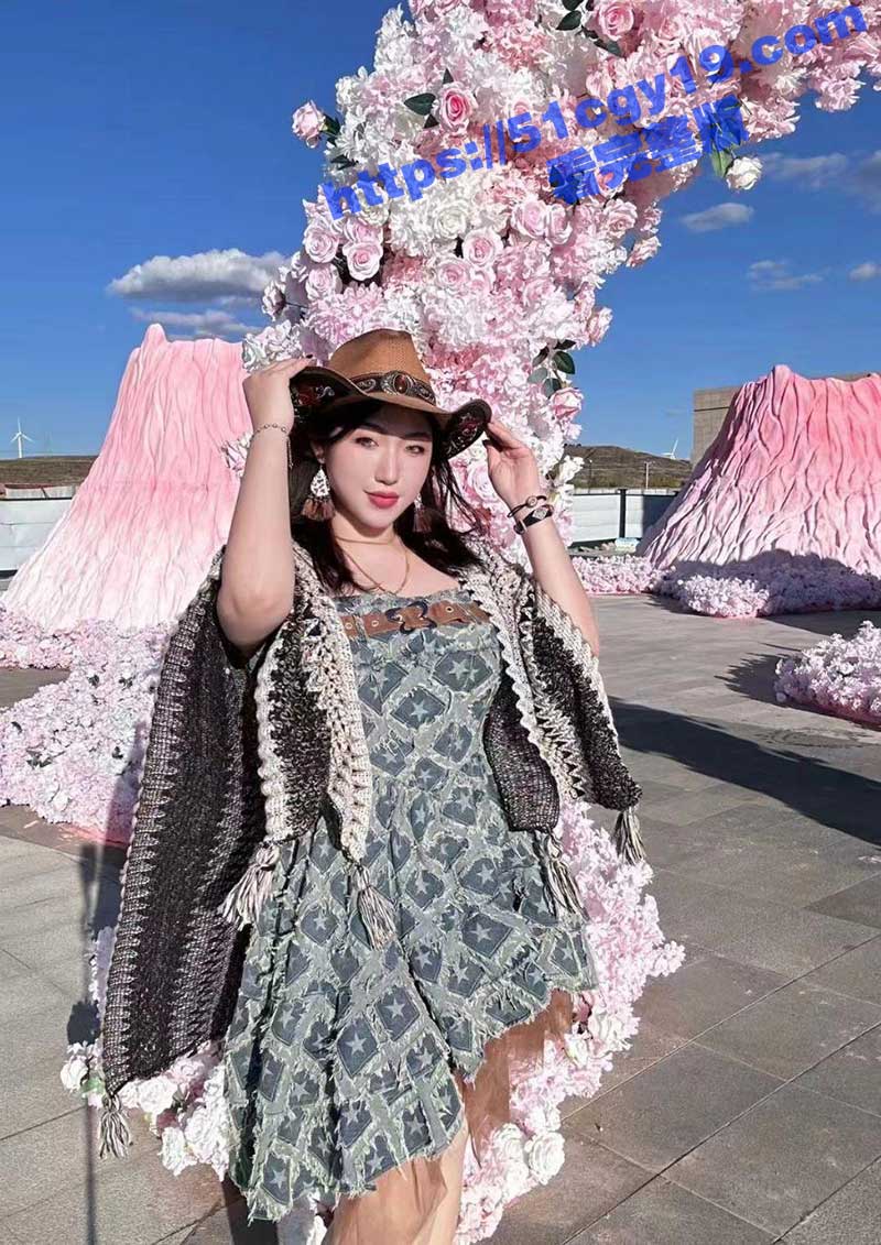 河北护士 S嘉嘉爱睡觉 私拍第二弹流出 BBW坦克母猪巨乳自拍 对镜豪乳自摸 喜欢肥女的不要错过！
