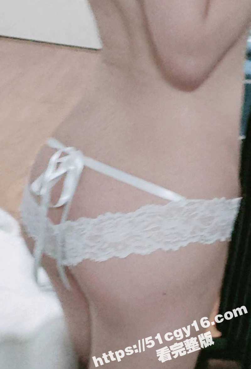 少女自慰视频 (9)