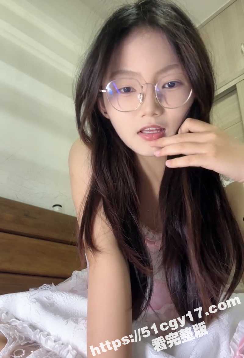 清纯学生妹 困困兔 最新直播视频合集 拿着假屌自慰的女孩 蹶起翘臀被无套爆操！