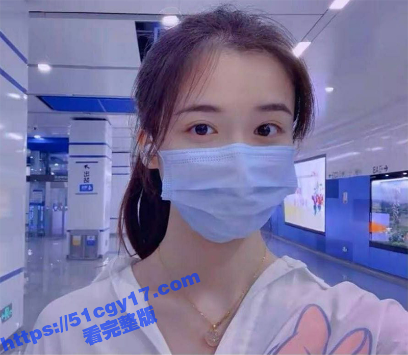 高颜值实习生小姐姐 男友调教视频曝光 口爆巨屌满脸通红骚出天际！