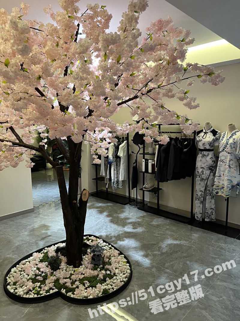 长沙的日式剧本换装SPA 最新擦边骚操作 技师小姐姐颜值个个能打 瓜友们快连夜去长沙啊 说不定哪天就整顿了！
