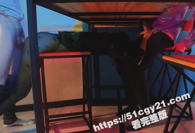 绿帽3P视频 (6)