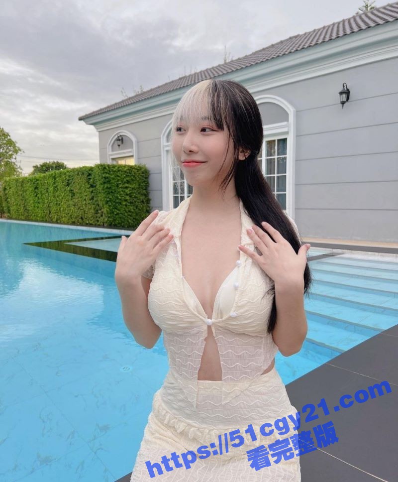 泰国网红HIGHSSTN与细狗男友性爱日常！一流口技舔得男友直喘粗气 无套猛干全身泛红高潮颤抖！