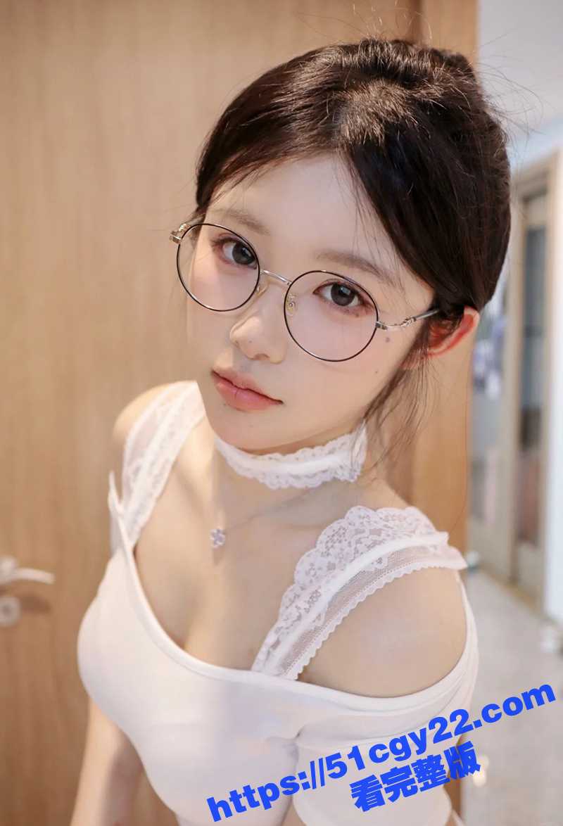 情侣性爱视频泄密 极品小美女酒店做爱被男友偷拍 69互舔玩法超淫 露脸口交无套挨操！