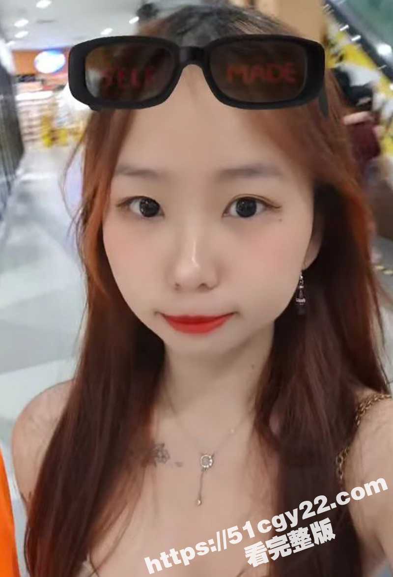 清纯少女 黄伟玲 露脸性爱私拍被男友泄露 肥臀巨乳身材火辣 口活超棒反差淫浪！