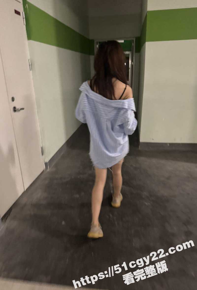 浙江清纯女大学生性爱视频流出 颜值超美身材火辣 被男友花式无套爆操 堪称极品炮架！