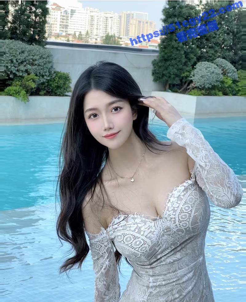 极品18岁大学生约炮视频流出 肥臀巨乳身材火辣 口交舔穴后入爆操白浆狂流淫叫不断 顶级的炮架肉便器啊！