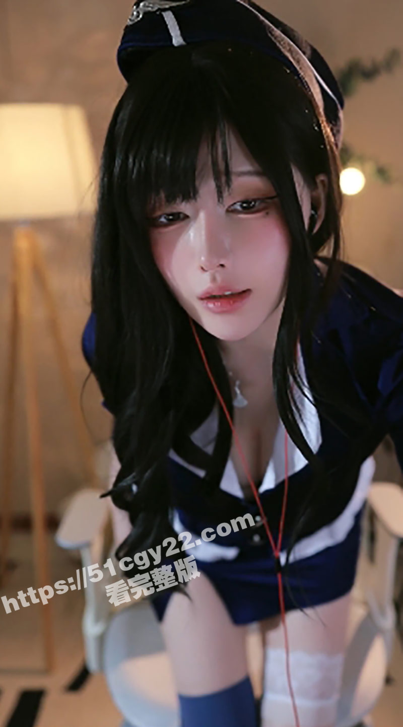 ASMR女神 雨教皇 剧情演绎 打翻饮品的空姐 我用的嘴给你擦干净好吗？声线骚到当场秒射！