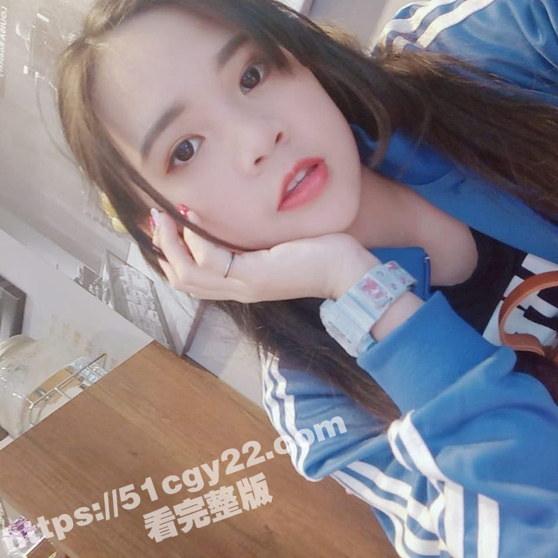 微胖巨乳骚母狗 吴雅婷 与男友露脸口交做爱视频流出 各种姿势无套爆操 骚鸡咬着嘴唇低声呻吟浪叫！