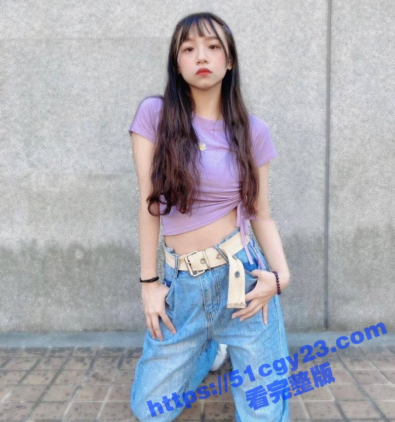 清纯学生妹 怡静 惨遭网路面试诈骗 全裸出镜展示娇嫩身材 玲珑嫩乳摇摇欲坠 香艳至极！