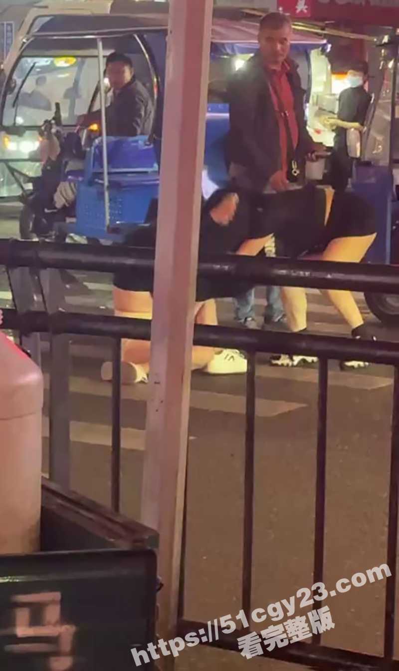 温州龙湾永中路打小三视频（2）