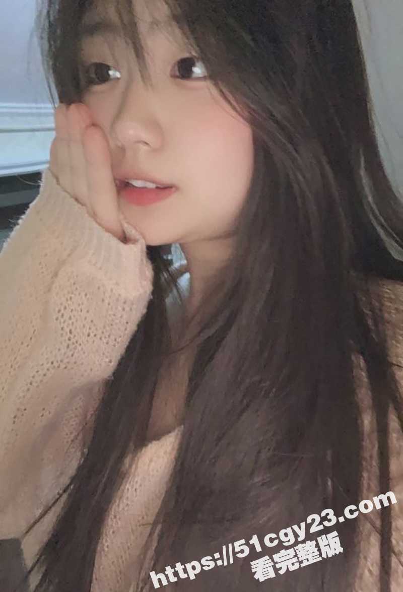 湖南株洲高颜值学姐不雅视频流出 镜子前各种露点骚拍 撅起翘臀假屌自慰 极品美乳性感身材无比炸裂！