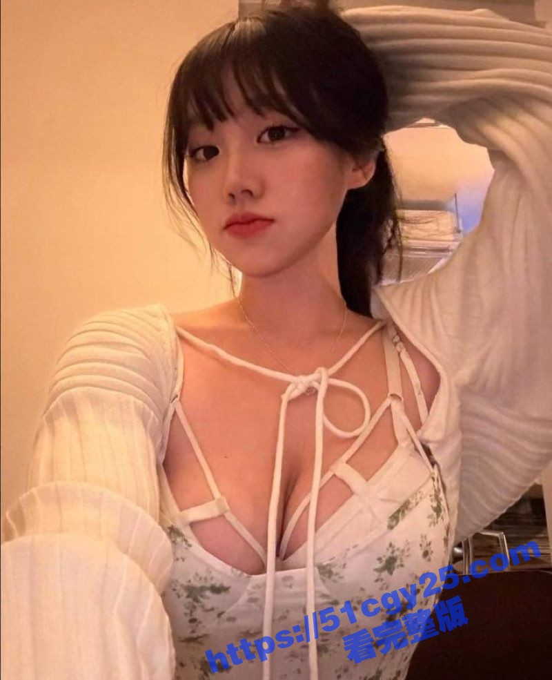 浙江金华大学生郑丝婕 2