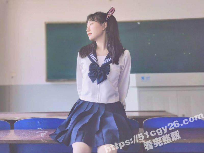 湖南信息学院 曾春燕 约炮视频曝光 黑丝JK制服上演极致诱惑 白虎嫩穴被猛烈抽插 淫荡十足！