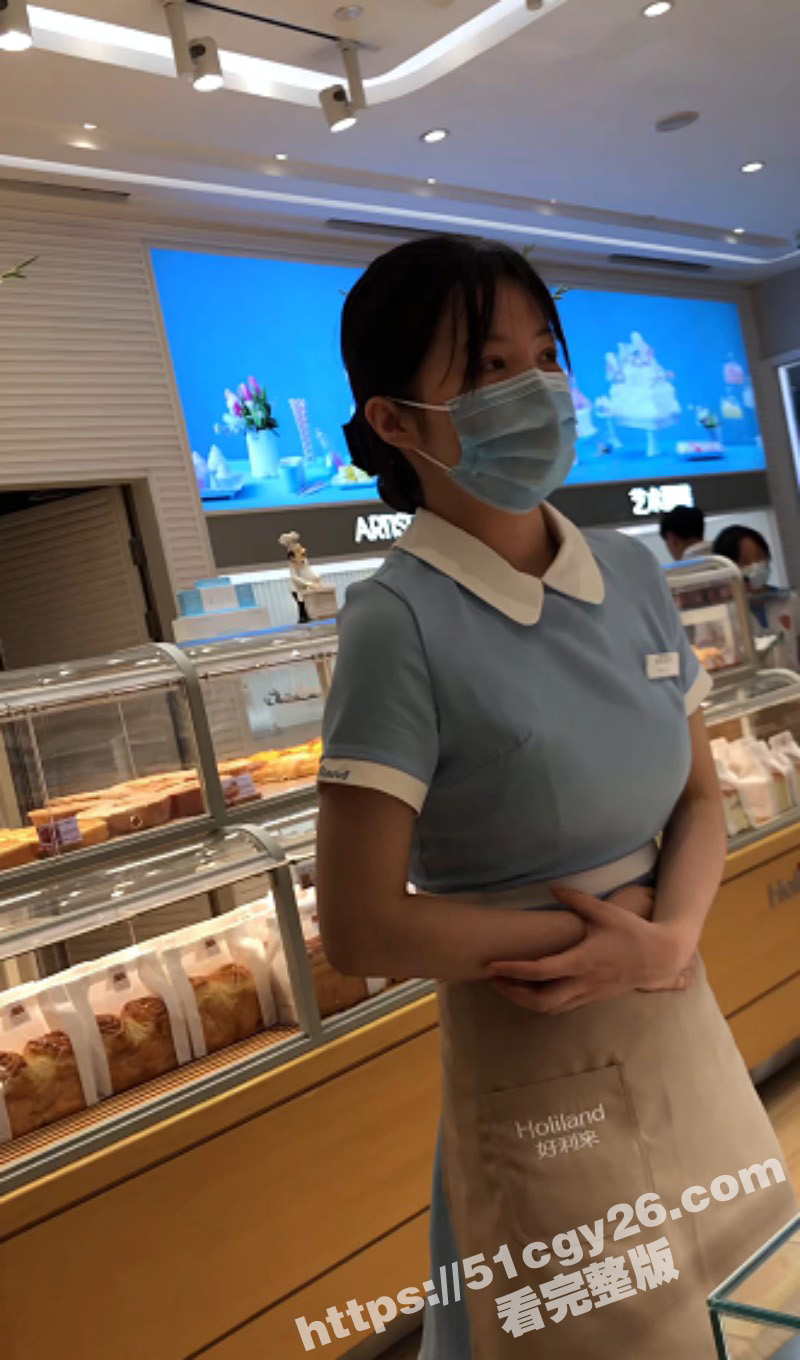 大神抄底好利来美女员工还有人穿开裆丝袜03
