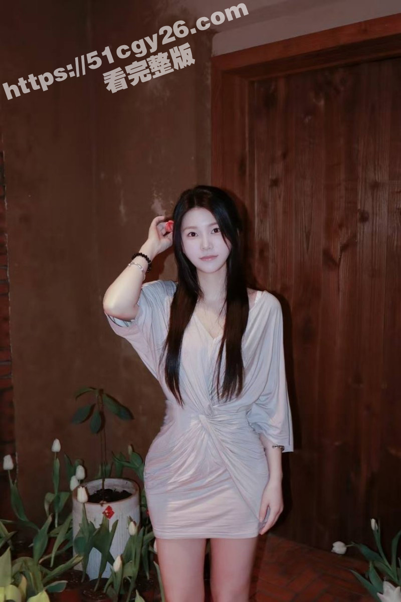 湖北人妻萧红为老公委身领导车震被内射03