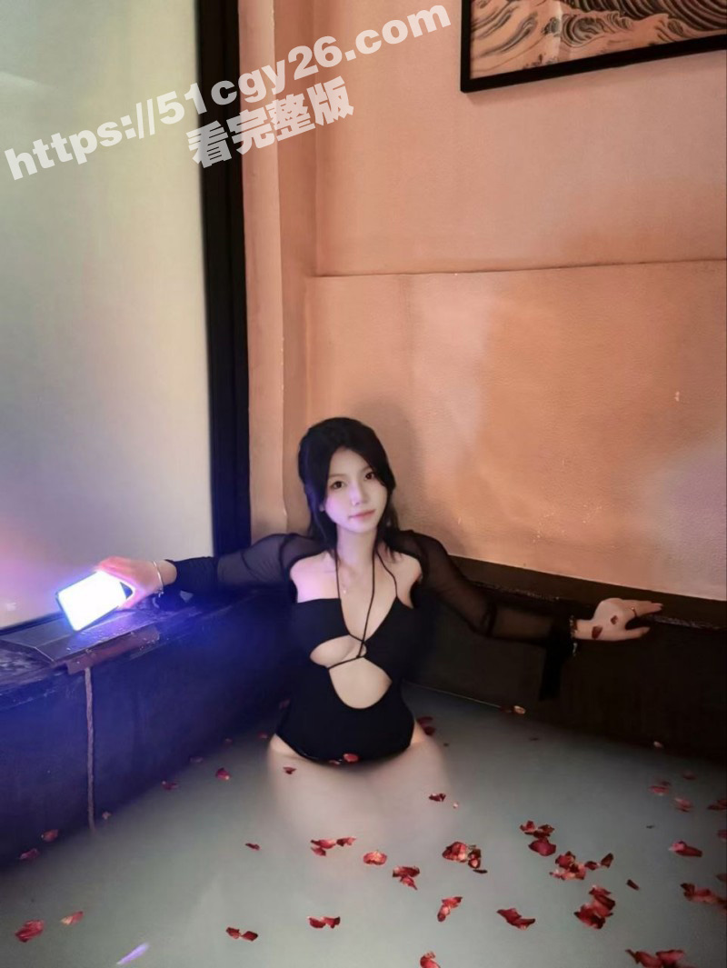 湖北人妻萧红为老公委身领导车震被内射02