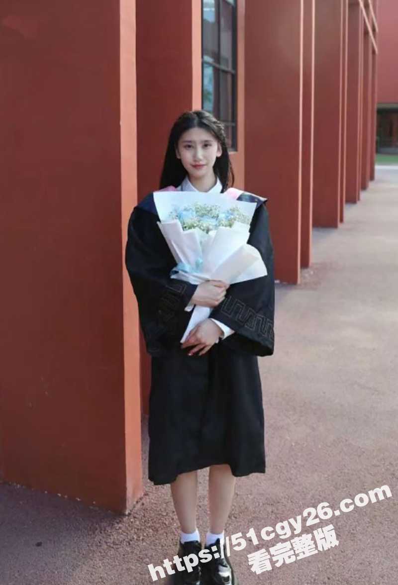 秦皇岛燕山大学校花愫愫性爱视频流出3拷贝