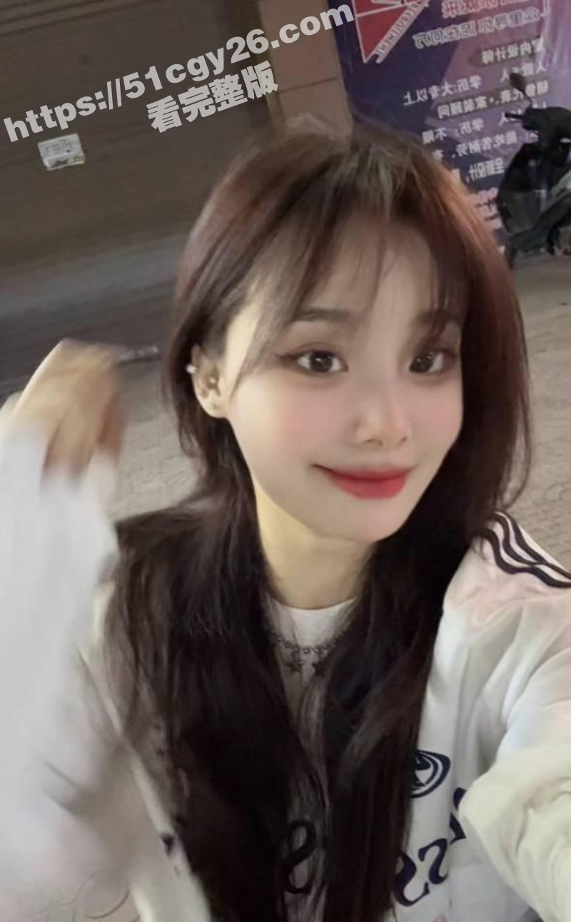 富二代fKabuto约炮23岁甜美小网红02